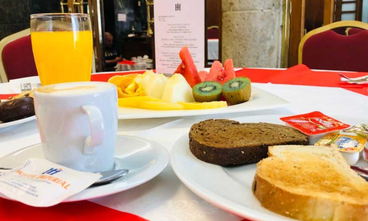 Breakfast Hotel Imperial Valladolid Breakfast Hotel Imperial Valladolid