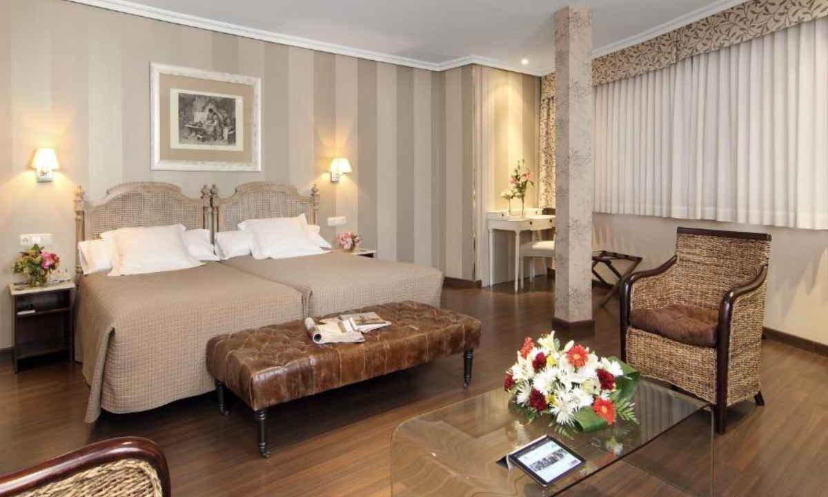Room Hotel Imperial Valladolid Room Hotel Imperial Valladolid